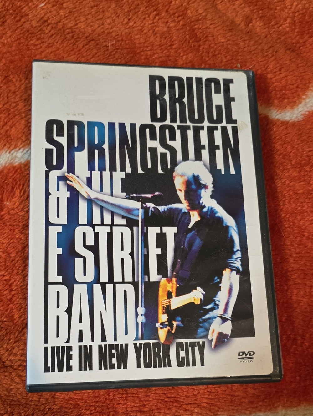 Live in New York City - Portable DVD (White)